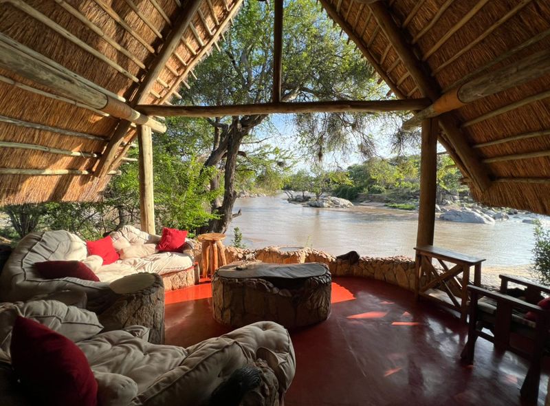 Tanzania - Ruaha NP - Mwagusi river camp