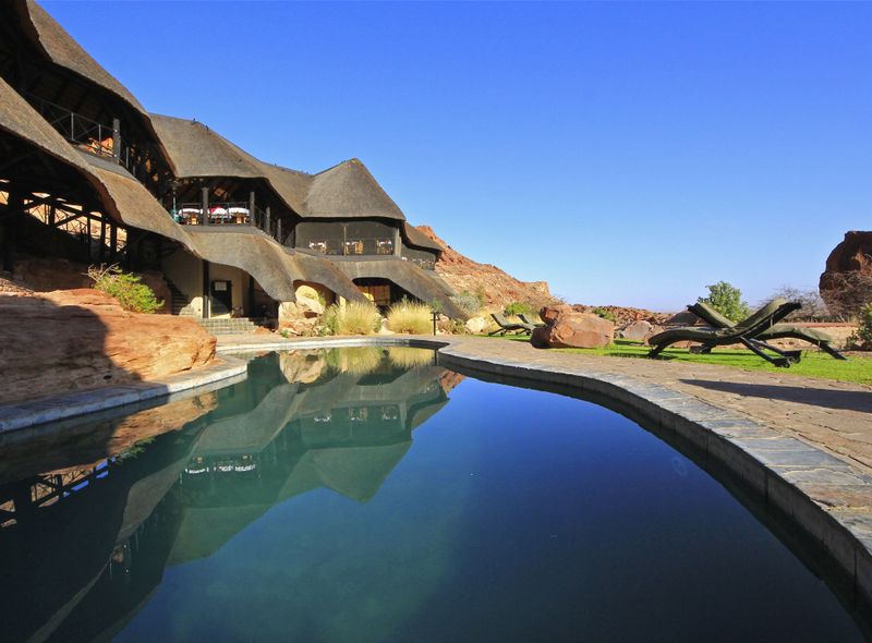 Twyfelfontein Namibië camp lodge