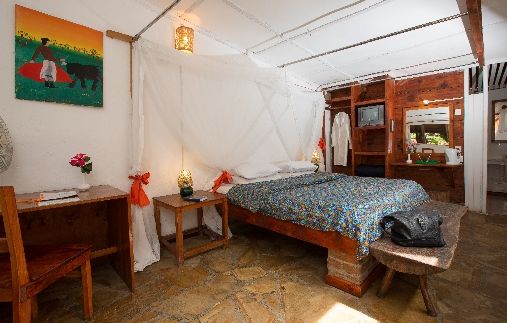 Safari tanzania rondreis lodge arusha budget camping afrika