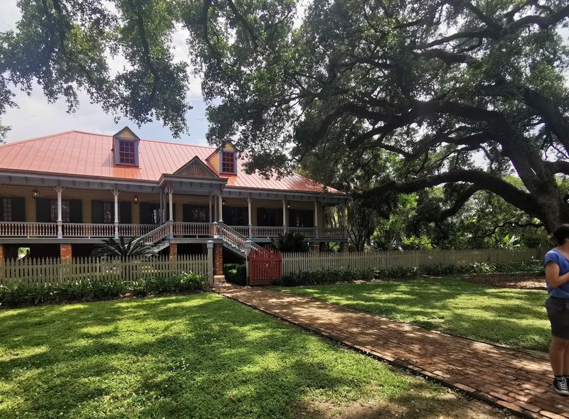 Laura Plantation USA