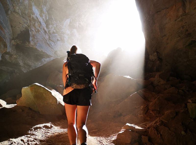 Groepsreis Brazilië grot tijdens wandeltocht