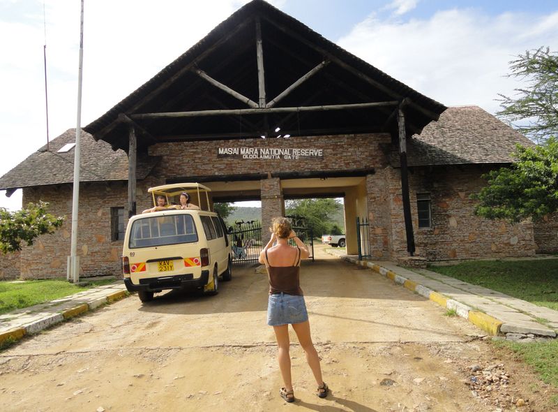 Groepsreis Kenia en Tanzania de ingang van Masai Mara National Park