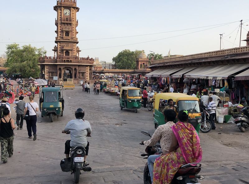 Groepsreis India jongerenreis Jodhpur straatbeeld