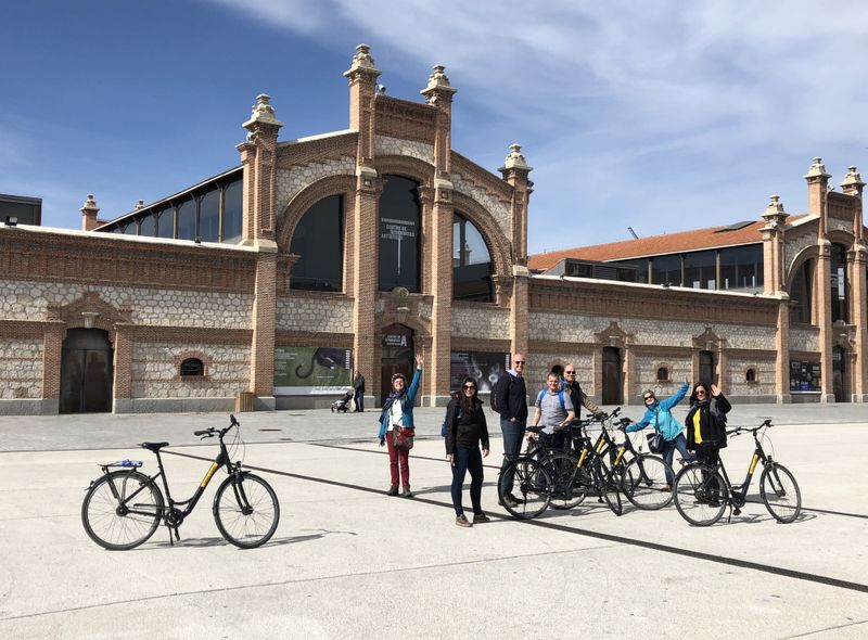 Groepsreis Spanje Castilië fietstocht Atocha treinstation Madrid