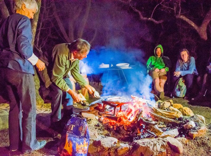 Groepsreis Zuid-Afrika braai kampvuur