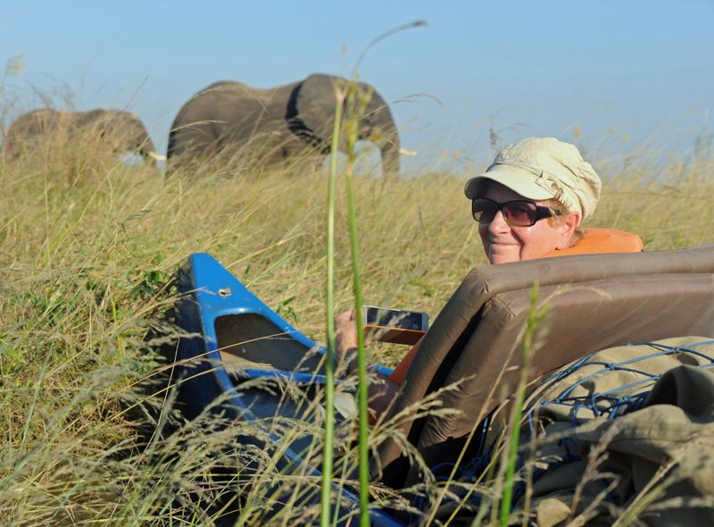 Zambia groepsreis kanosafari olifanten Zambezi rivier