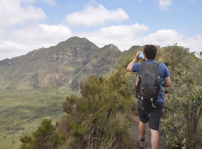 Groepsreis Kenia Oeganda en Tanzania jongerenreis wandeltocht