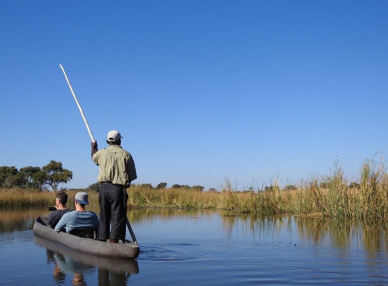 Groepsreis Comfort mokoro tocht in Okavango delta Botswana