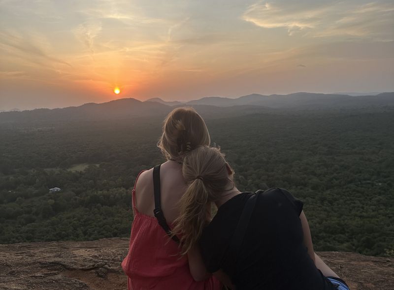 Groepsreis Sri Lanka zonsopgang Sigiriya