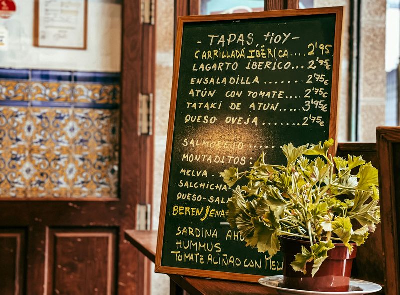 Groepsreis Spanje Van Life tapasbar