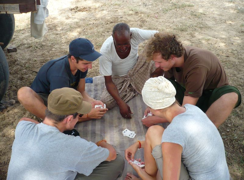 Groepsreis jongerenreis India kaartspel