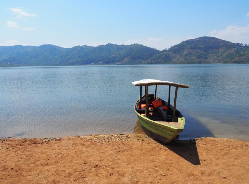 Oeganda en Rwanda Lake Bunyonyi en Kivu