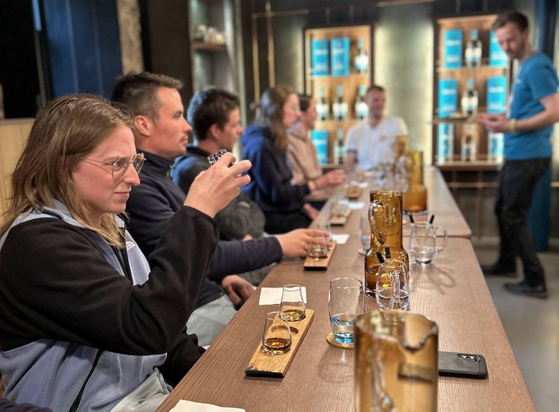 Groepsreis Schotland jongerenreis proeven van Schotse whisky