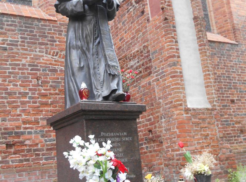 Standbeeld paus in Polen roadtrip