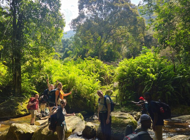 Groepsreis jongerenreis Tanzania Udzungwa Mountains wandelen trekking
