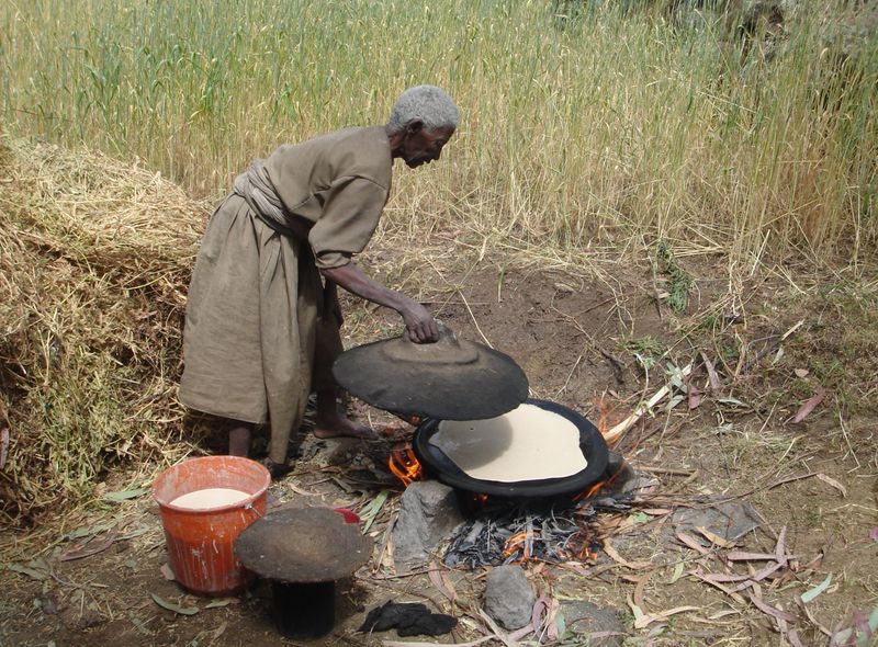 Groepsreis Ethiopië injera maken