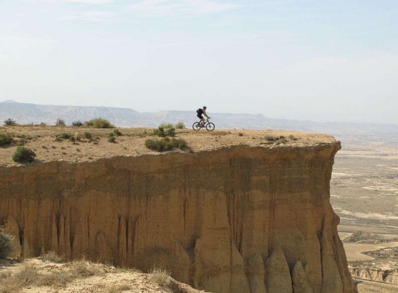 Groepsreis Spanje Van Life fietsen in Bardenas Reales