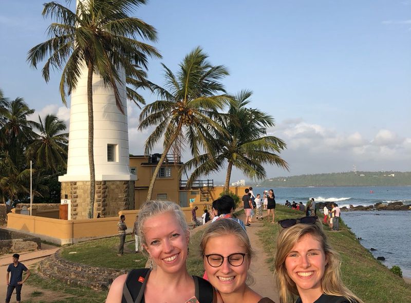 Groepsreis Sri Lanka jongerenreis vuurtoren in Galle aan de kust