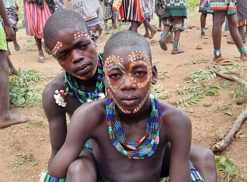 Groepsreis Ethiopië Hamer bull jumping