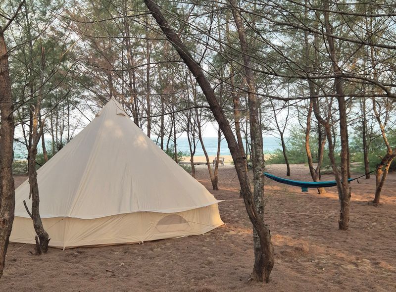 Groepsreis Sri Lanka tent aan Panama Beach