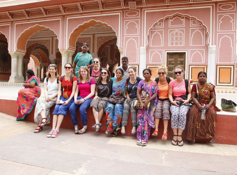 Groepsreis jongerenreis India groep in Delhi fort