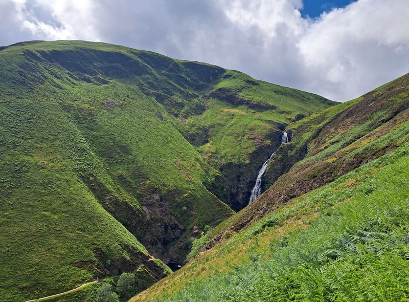 Groepsreis Schotland jongerenreis waterval