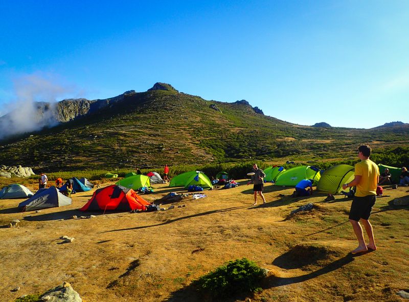 Groepsreis Corsica - GR-20 trekking - Frankrijk jongerenreis - kamperen in tentjes