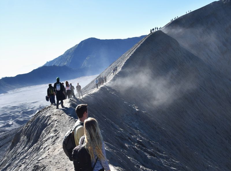 Bromo beklimming