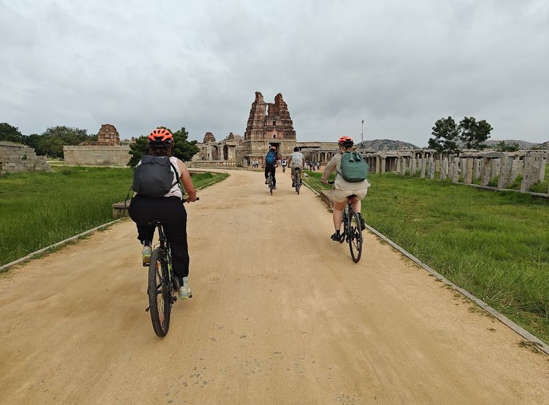 Zuid-India groepsreis fietsen in Hampi
