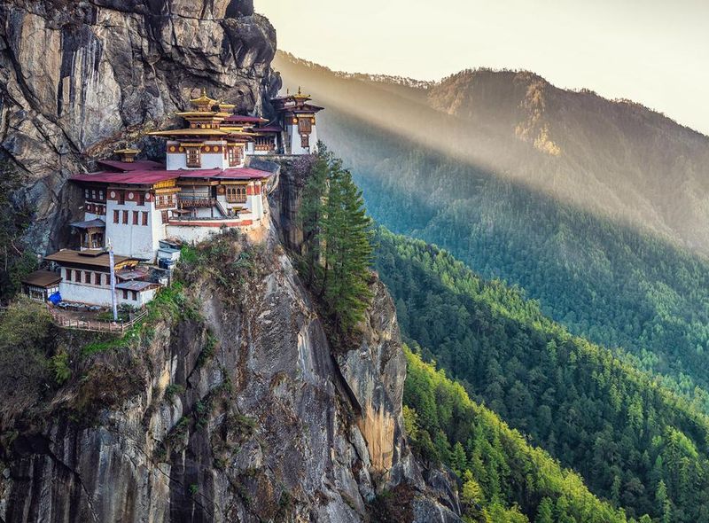 Groepsreis India en Bhutan Tiger's Nest in de zon