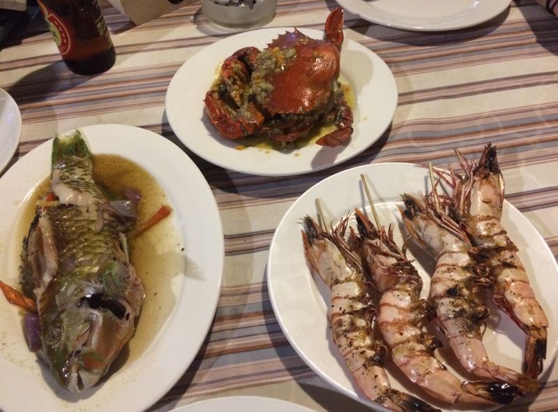 Groepsreis jongerenreis Filipijnen lokale keuken uit de zee