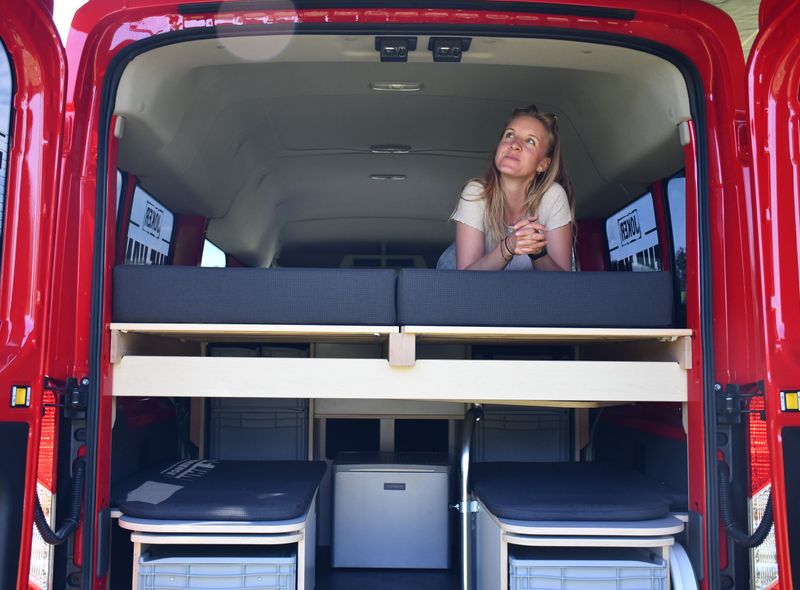 Groepsreis Spanje vanlife slapen in de campervan Van Experience