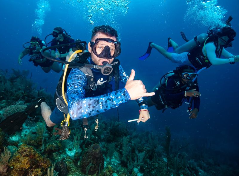 Groepsreis Guatemala, Honduras &amp; El Salvador Surf 2 Dive