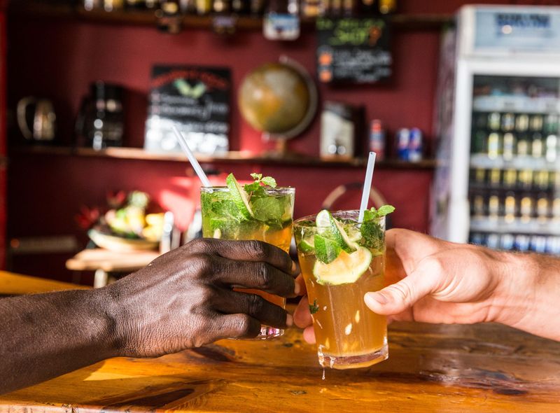 Oeganda en Rwanda ViaVia Reiscafé cocktail