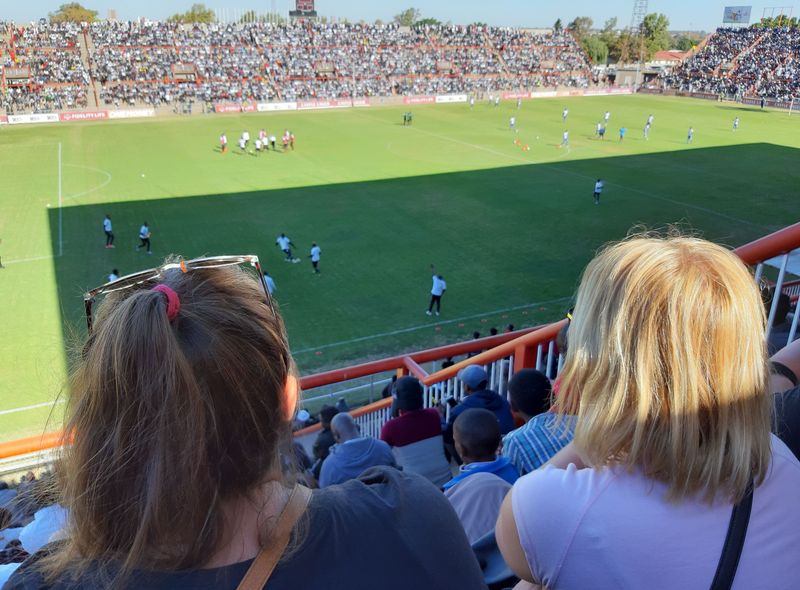 Voetbal in Bulawayo groepsreis Zimbabwe