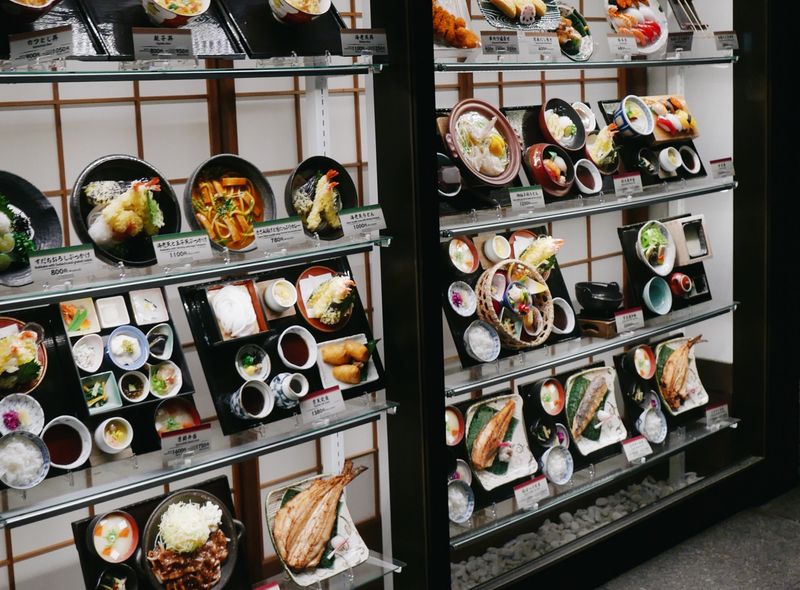 Tokyo food - https://unsplash.com/photos/nipCGHE-M98