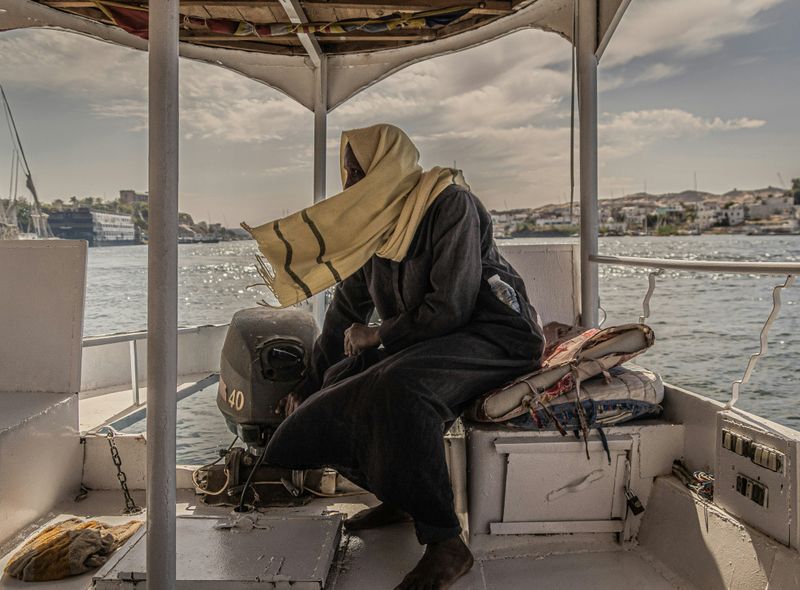 Groepsreis Egypte Nubische schipper op overzet 