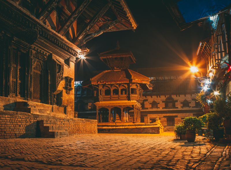 Bhaktapur at night groepsreis Nepal