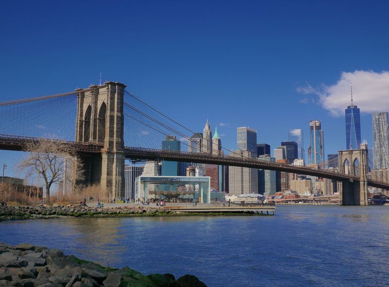 brooklyn bridge