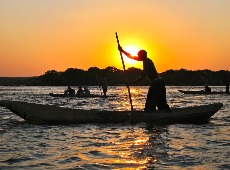 Zambia zonsondergang vissers