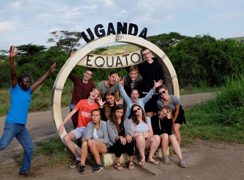 Groepsreis jongerenreis Oeganda en Rwanda over de evenaar