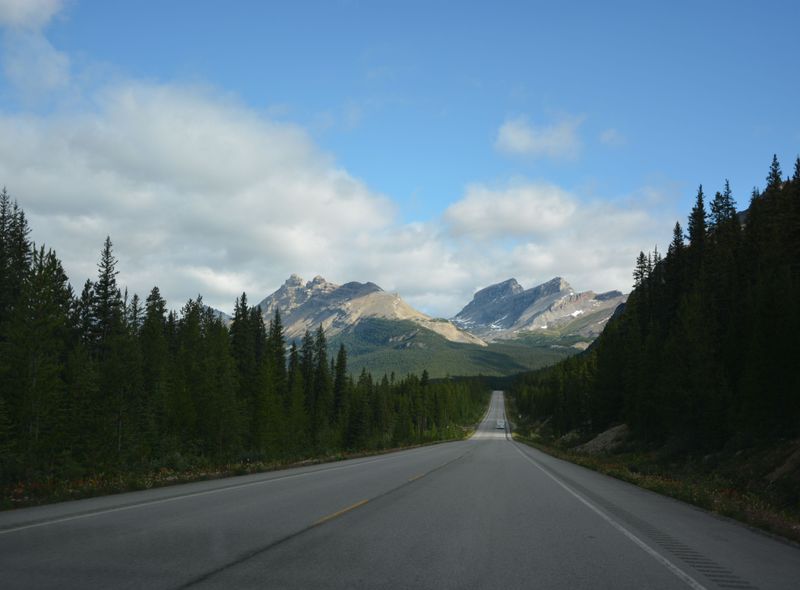 Icefields Parkway Banff National Park Canada selfdrive Alberta