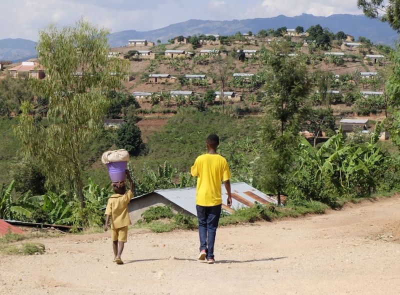 Groepsreis Rwanda en Oeganda wandelen op de Congo-Nile trail
