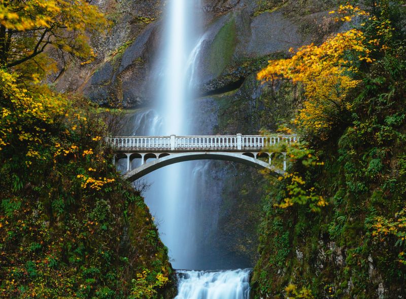 Multonmah Falls Columbia River Gorge Portland USA selfdrive huurwagen