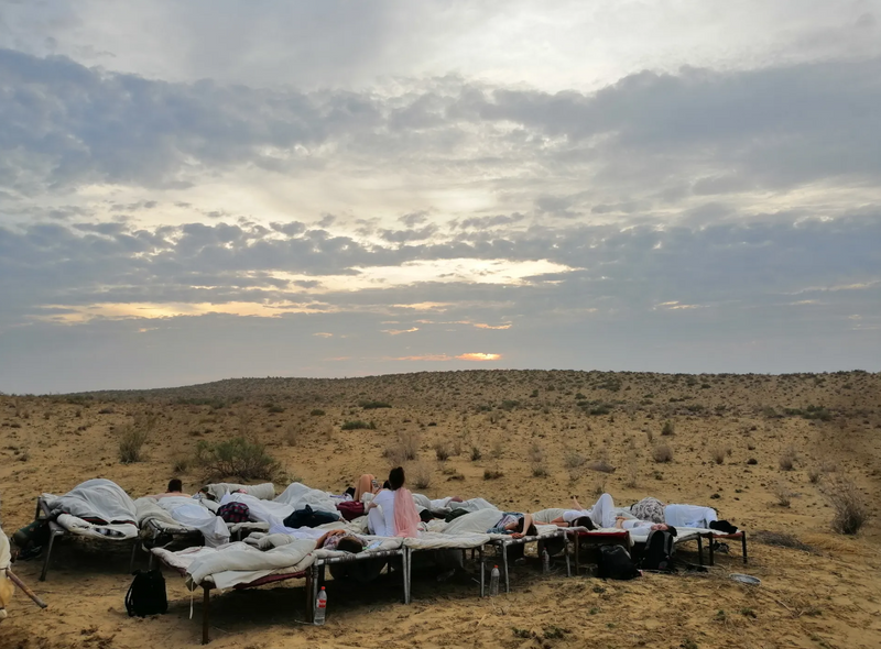 Groepsreis jongerenreis India kamelentocht in Jaisalmer