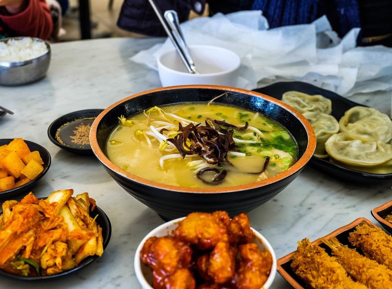 Korean food - https://unsplash.com/photos/k6VCwawxgMg