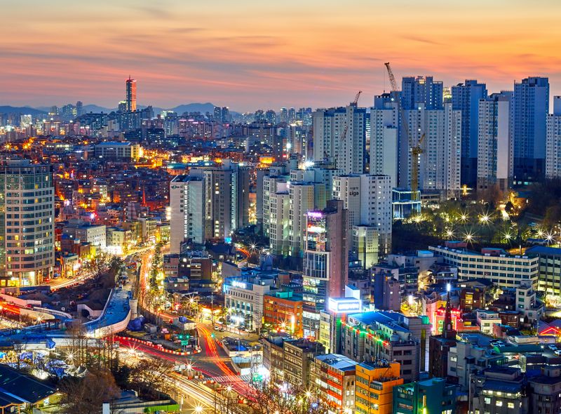 Seoul - https://unsplash.com/photos/01hH6y7oZFk