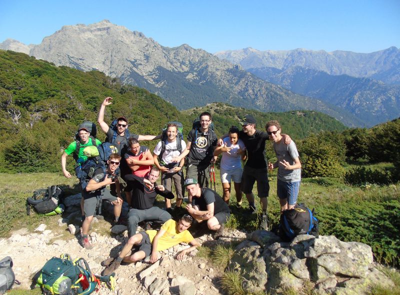 Stevig klimmen op de GR20 - jongerenreis Corsica - groepsreis