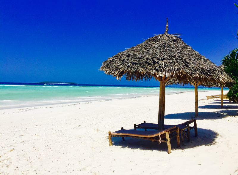 zanzibar tropisch strand hotel oceaan tanzania afrika