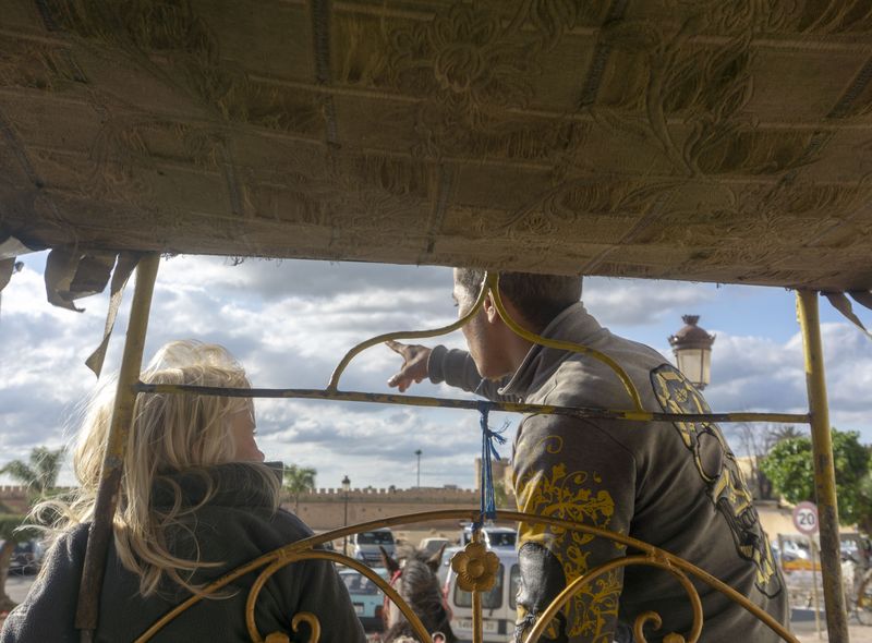 stadstour met de koets in meknès in Marokko